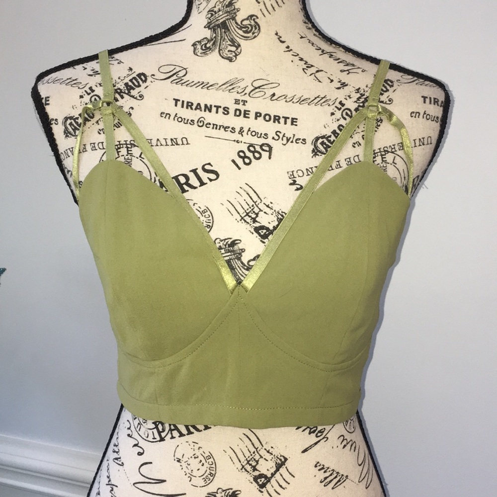 Tea & Cup Green Top NWT